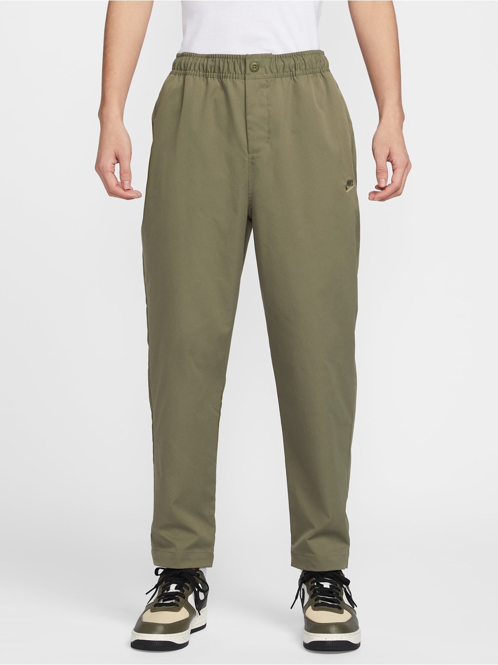 BNWT Nike Men’s Club Woven Tapered Pants Size Medium Olive Green HJ1997-222